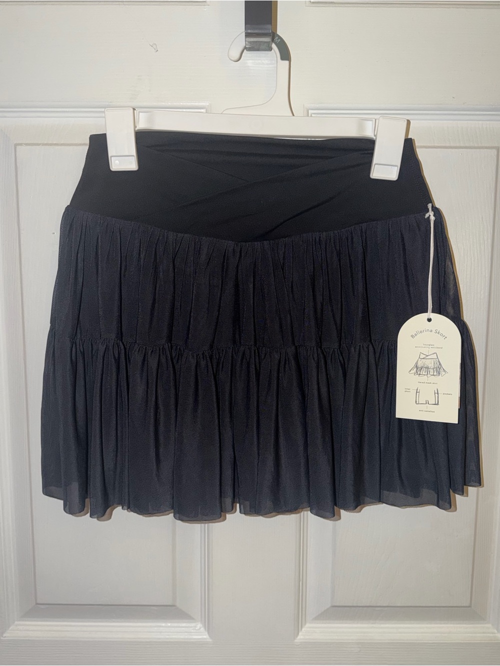 Blogilates Women's Mommy & Me Ballerina
Skort - black medium NWT